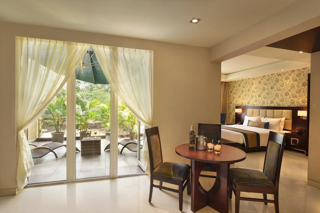 Hotel The Acacia & 4*
